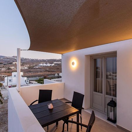 Santorini Villatzio Suites Mesaria Exterior foto