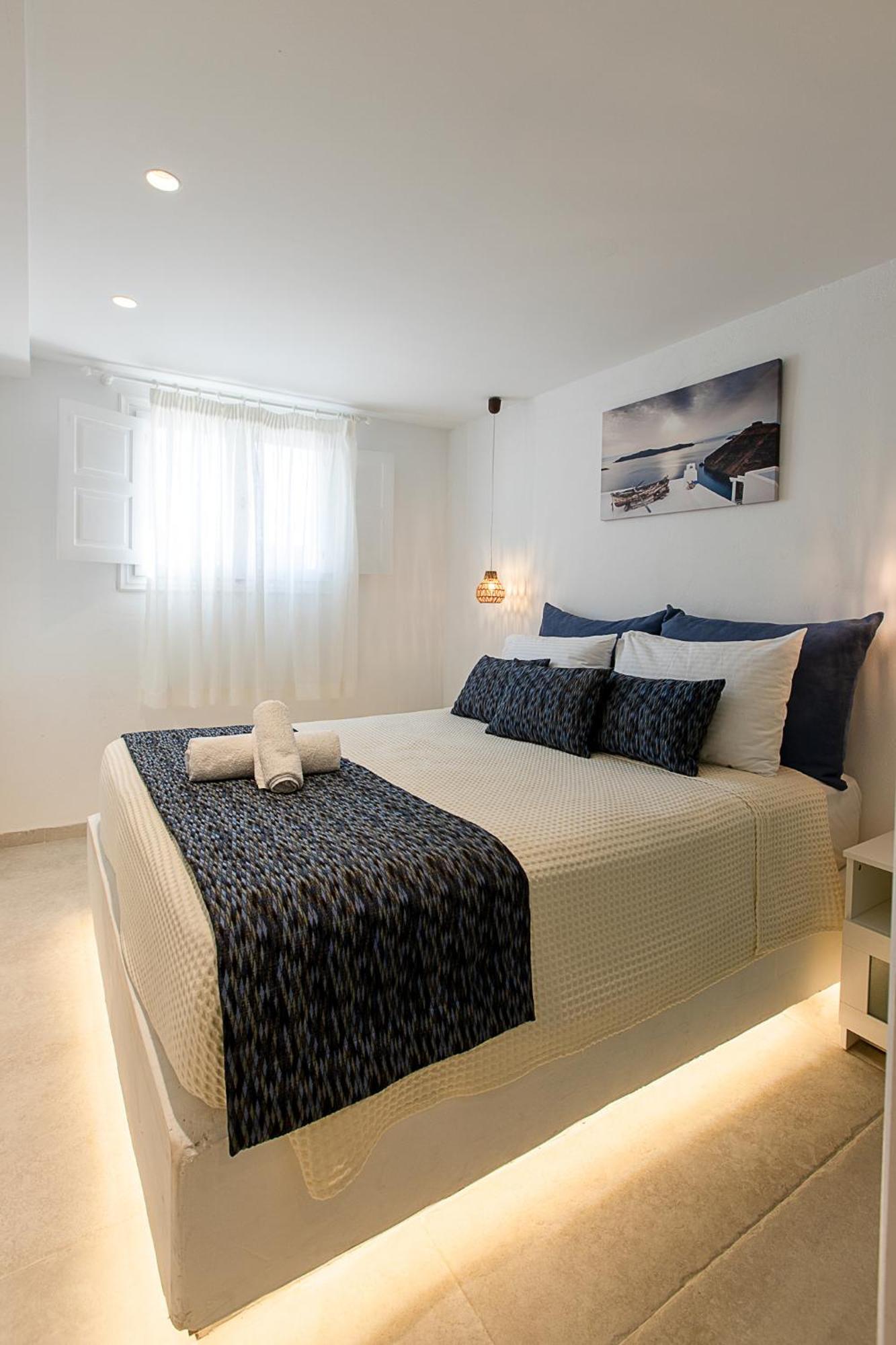 Santorini Villatzio Suites Mesaria Exterior foto